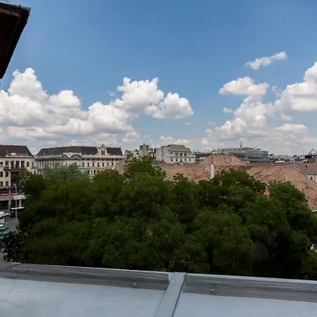 Grand Budapest Penthouse Exterior photo